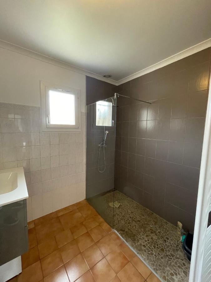Confortable Villa De Vacances Entre Nimes, Le Pont Du Gard, Uzes, Arles, Avignon 말게레츠 외부 사진