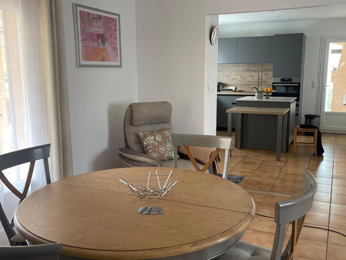 Confortable Villa De Vacances Entre Nimes, Le Pont Du Gard, Uzes, Arles, Avignon 말게레츠 외부 사진