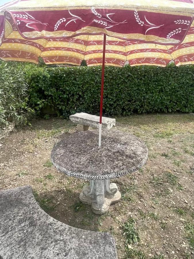 Confortable Villa De Vacances Entre Nimes, Le Pont Du Gard, Uzes, Arles, Avignon 말게레츠 외부 사진